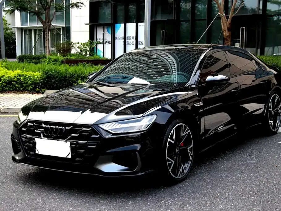 Audi A7L — фото 1