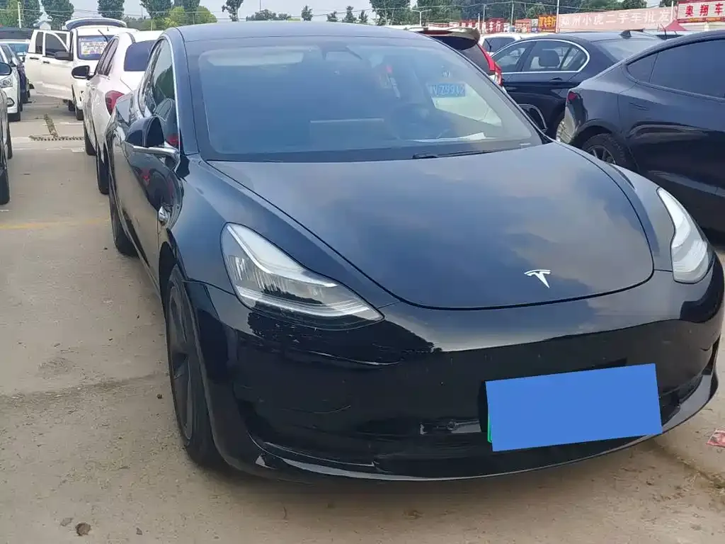 Tesla Model 3 — фото 4