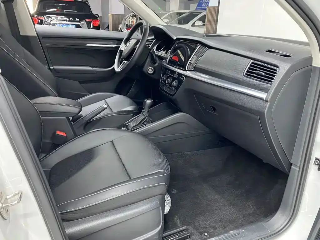Skoda Kamiq — фото 3