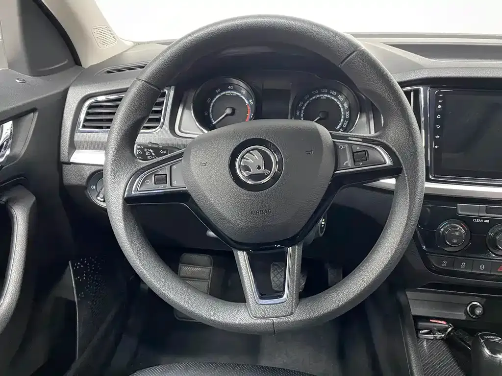 Skoda Kamiq — фото 9