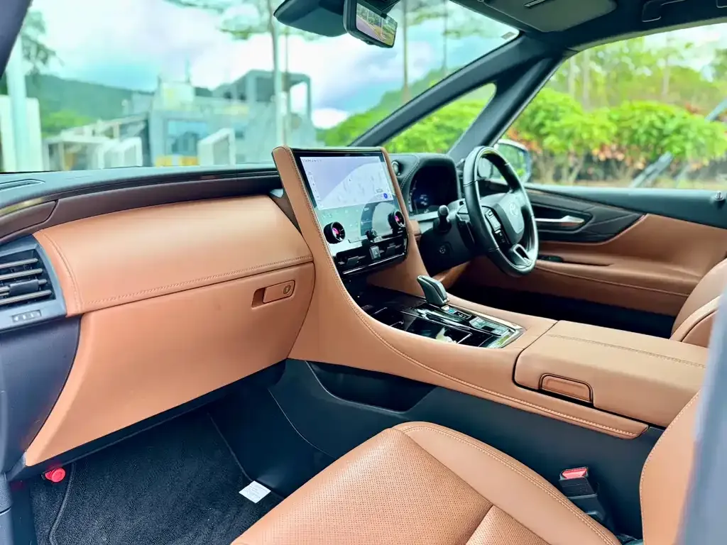 Toyota Vellfire — фото 6