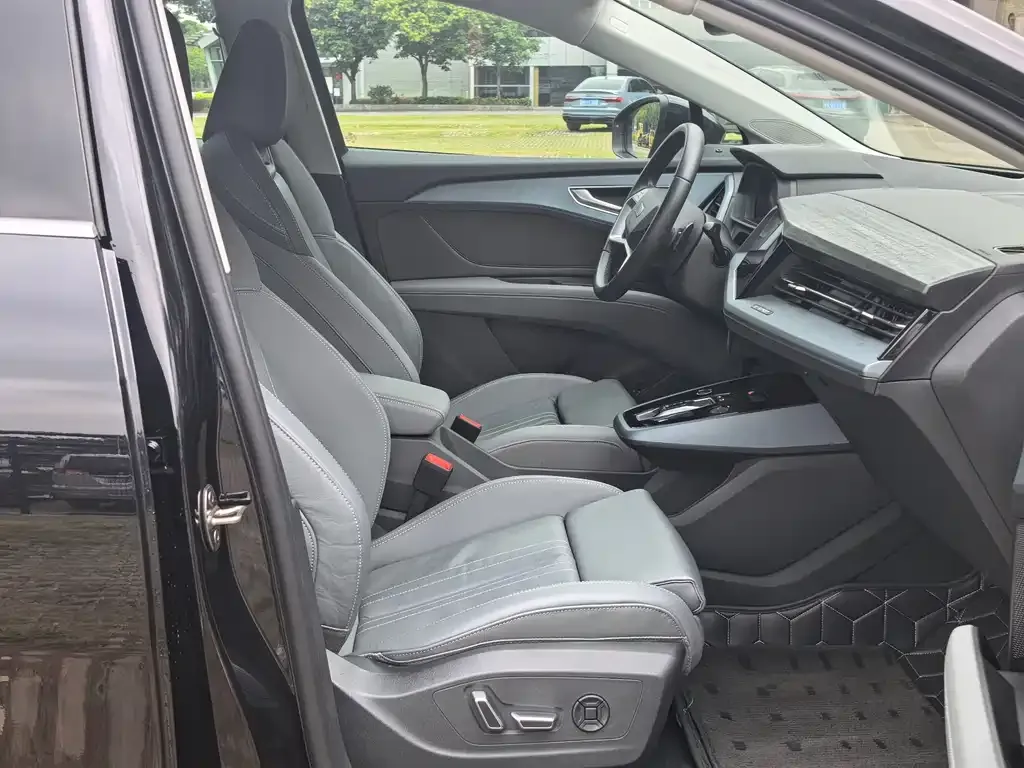Audi Q5 e-tron 2025 из CN, фото 5