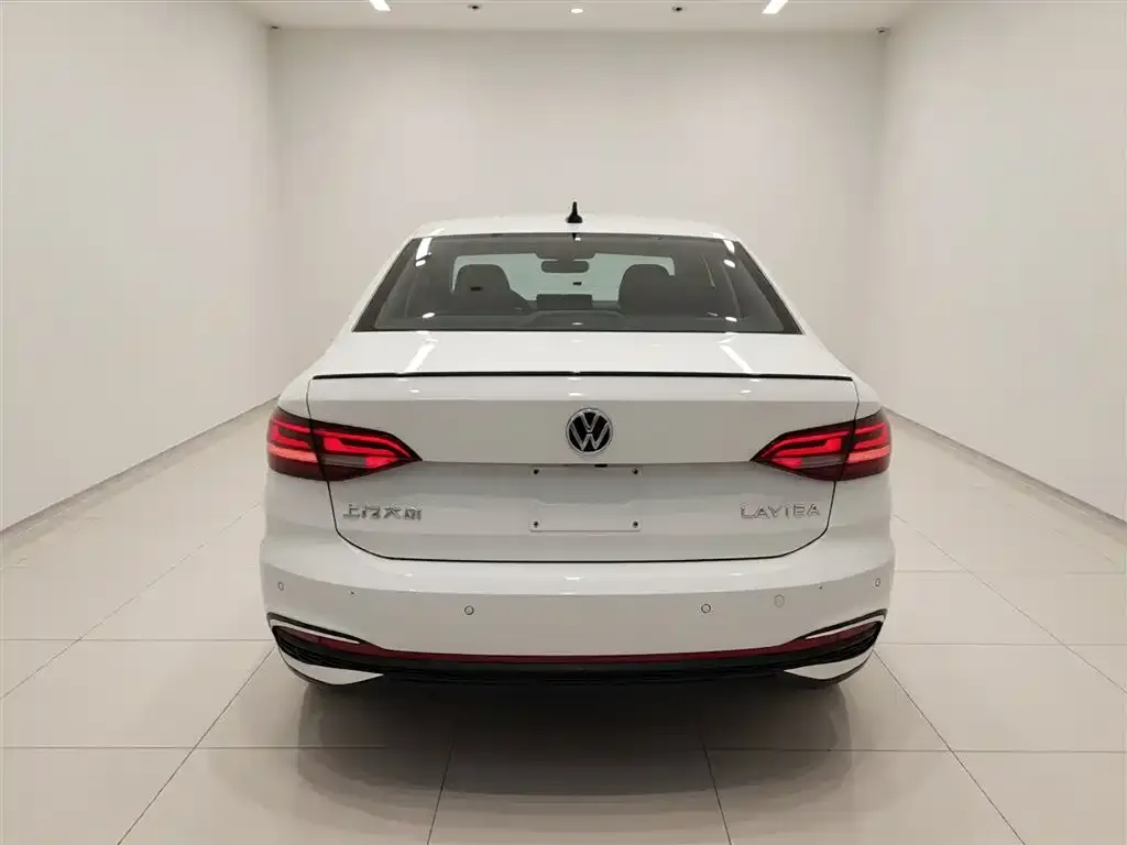 Volkswagen Lavida — фото 2