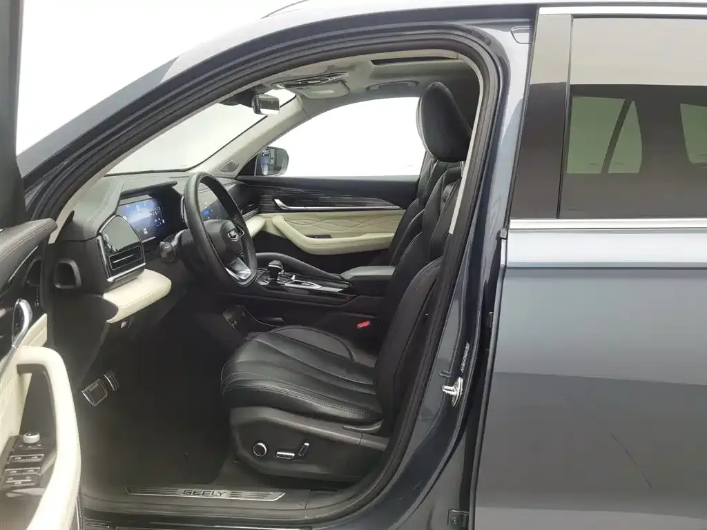 Geely Xingyue L — фото 10