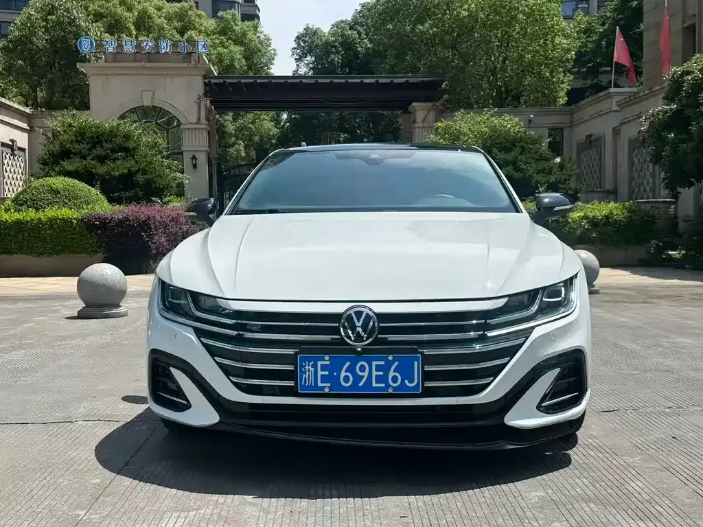 Volkswagen CC 2023 из CN, фото 6