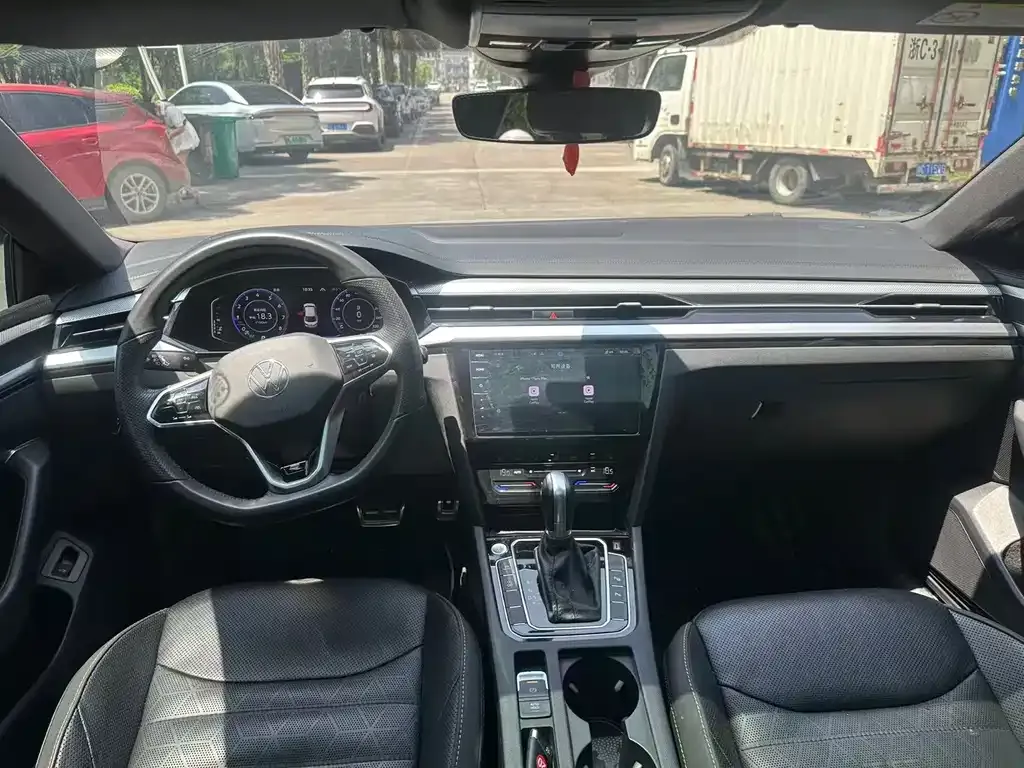 Volkswagen CC 2023 из CN, фото 7