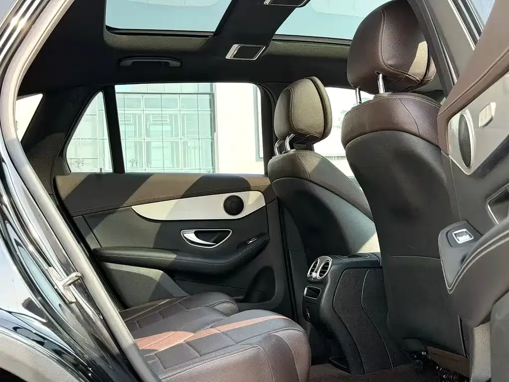 Mercedes-Benz GLC 2021 из CN, фото 3