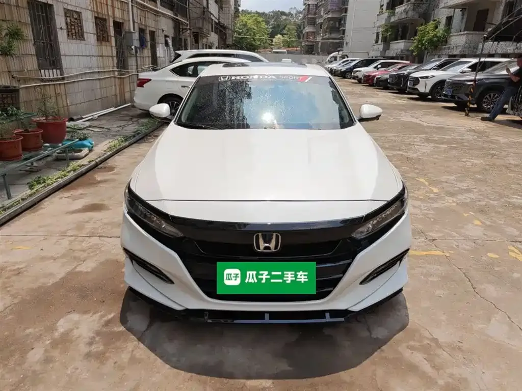Honda Accord — фото 4