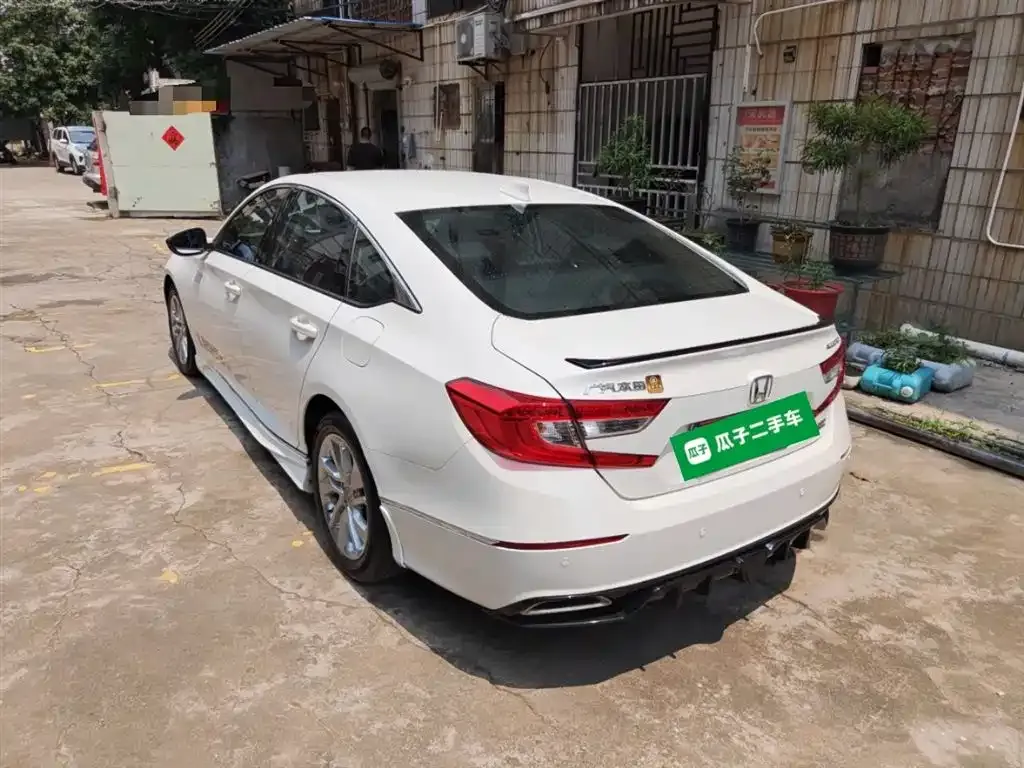 Honda Accord — фото 5