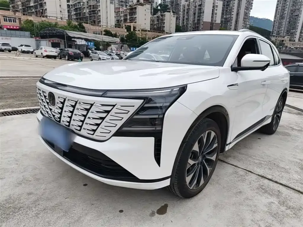 Changan CS75PLUS — фото 1