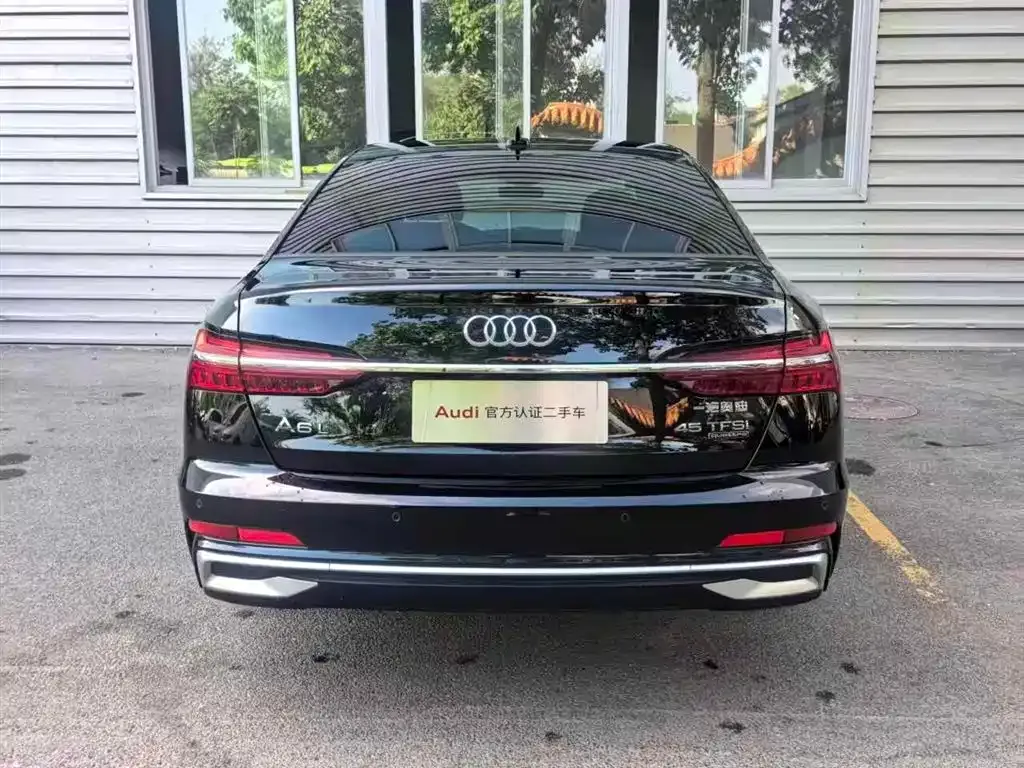 Audi A6L — фото 10