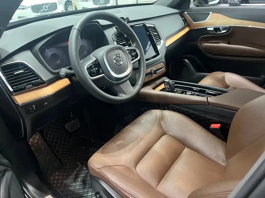 Volvo XC90 2021 из CN, фото 4