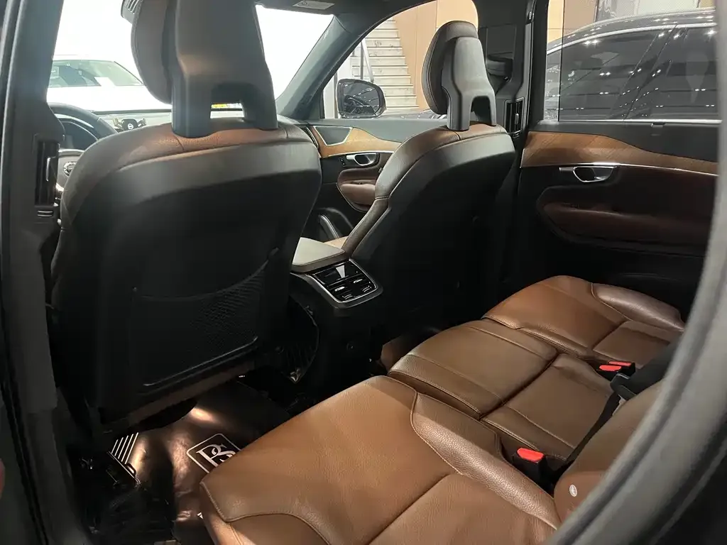 Volvo XC90 2021 из CN, фото 9