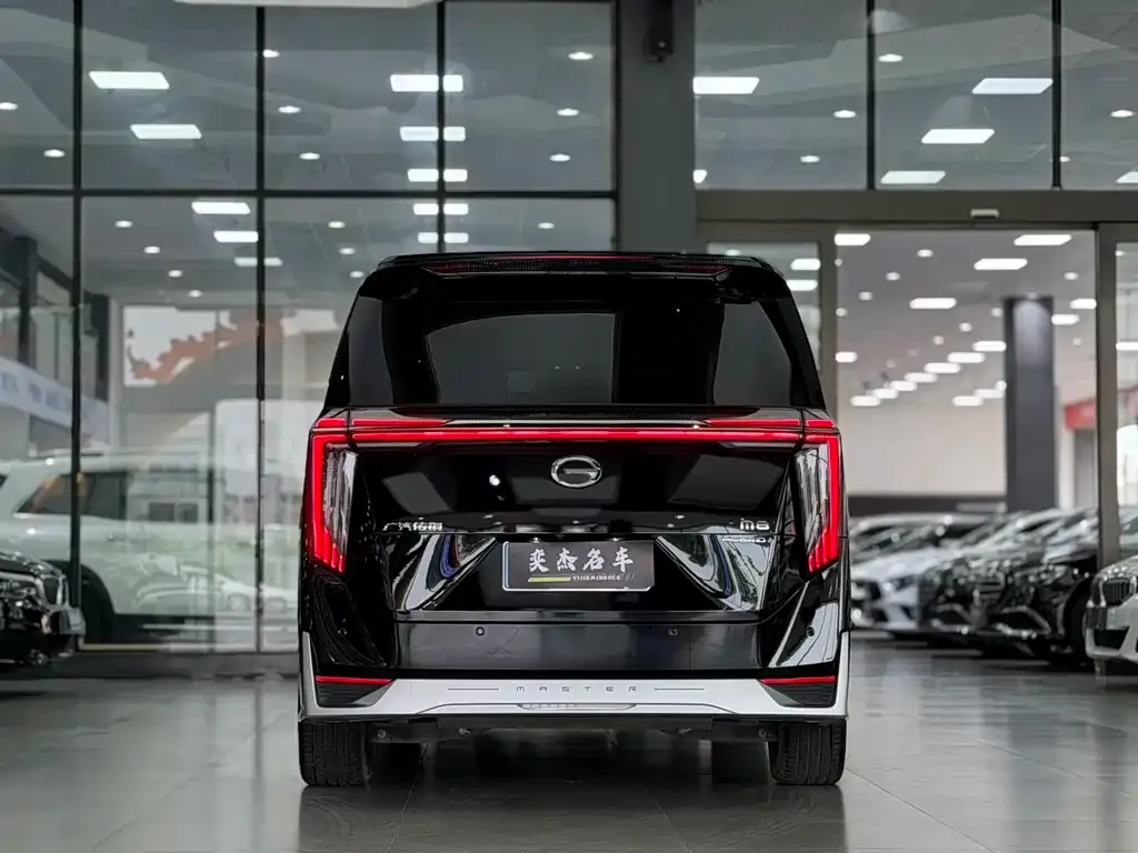 GAC Motor Trumpchi M8 — фото 10