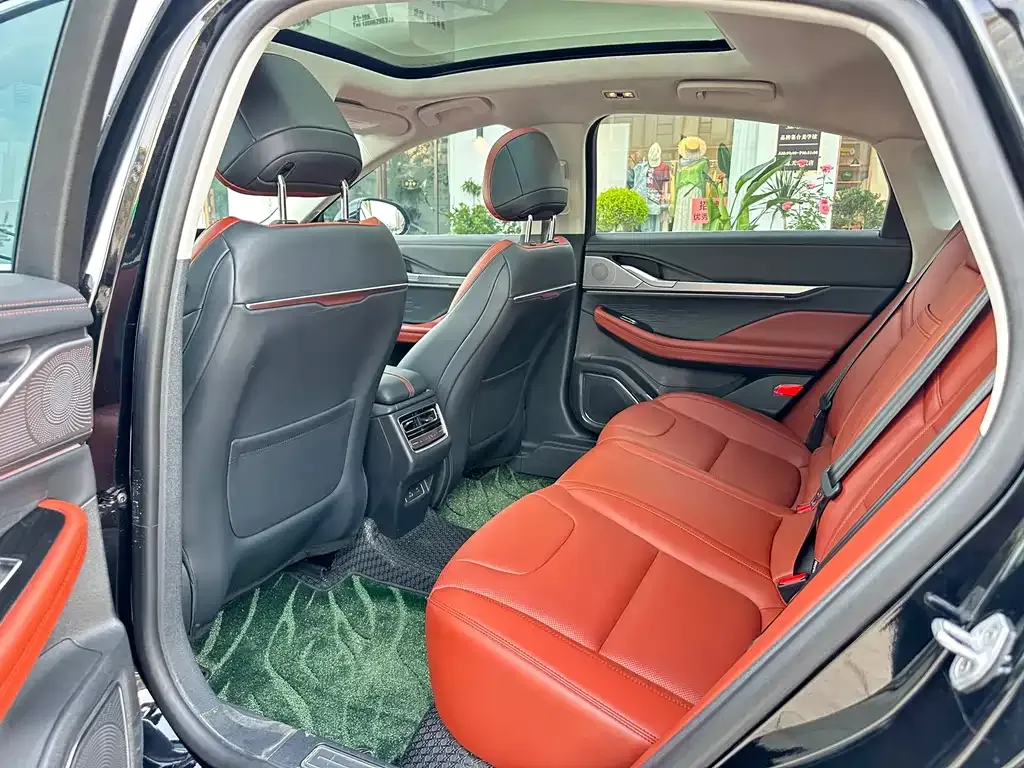 Lincoln Z 2023 из CN, фото 6