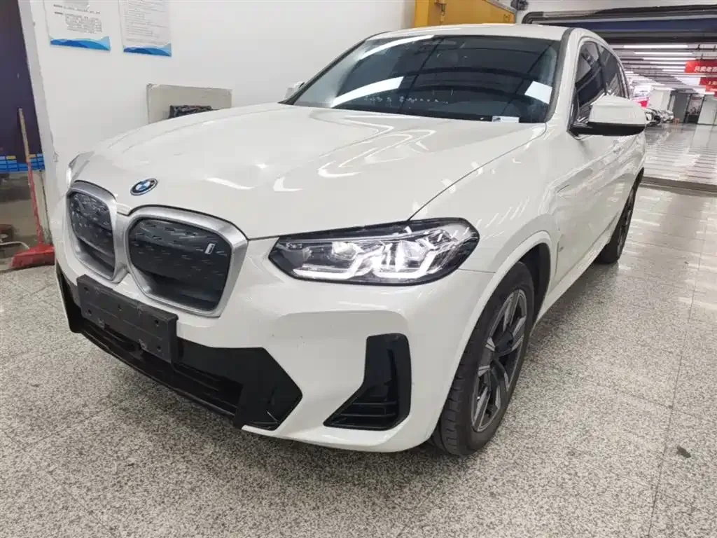 BMW iX3 2024 из CN, фото 3