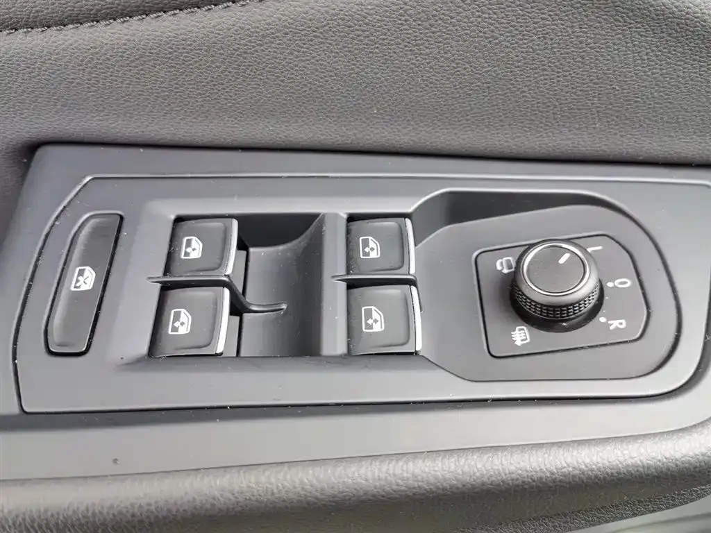 Volkswagen Talagon 2023 из CN, фото 8