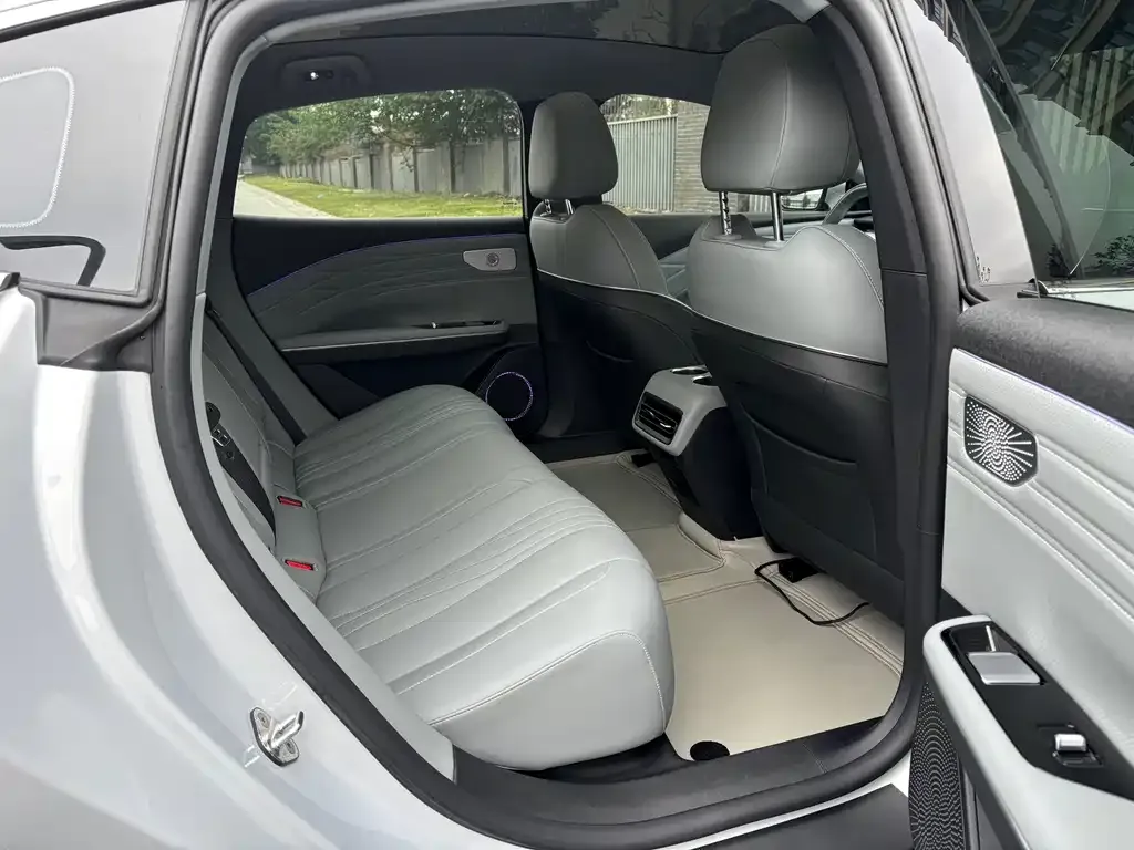Geely Galaxy E8 2024 из CN, фото 3