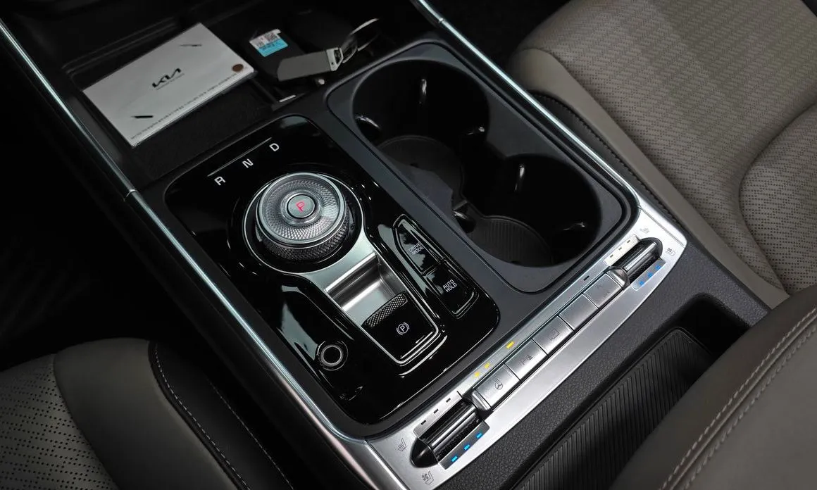 Kia Carnival 2025 из KR, фото 8