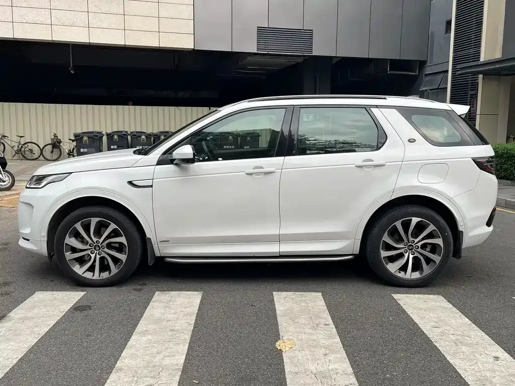 Land Rover Discovery Sport Hybrid 2021 из CN, фото 3