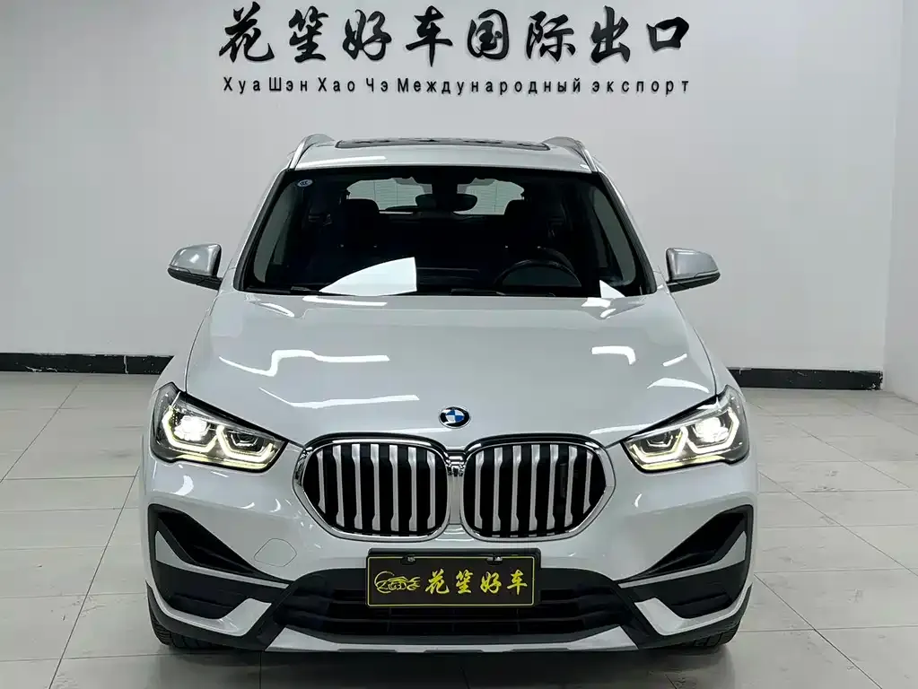 BMW X1 — фото 9