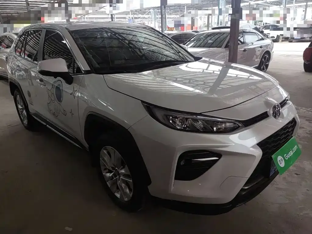 Toyota Wildlander — фото 10