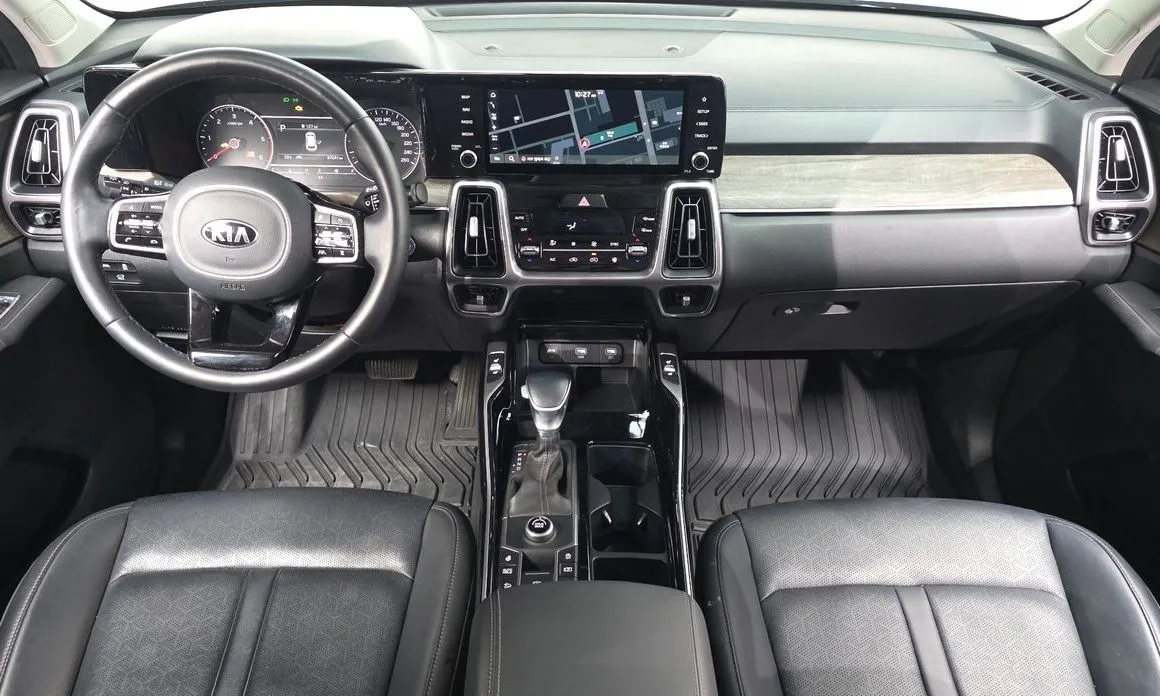 Kia Sorento — фото 10