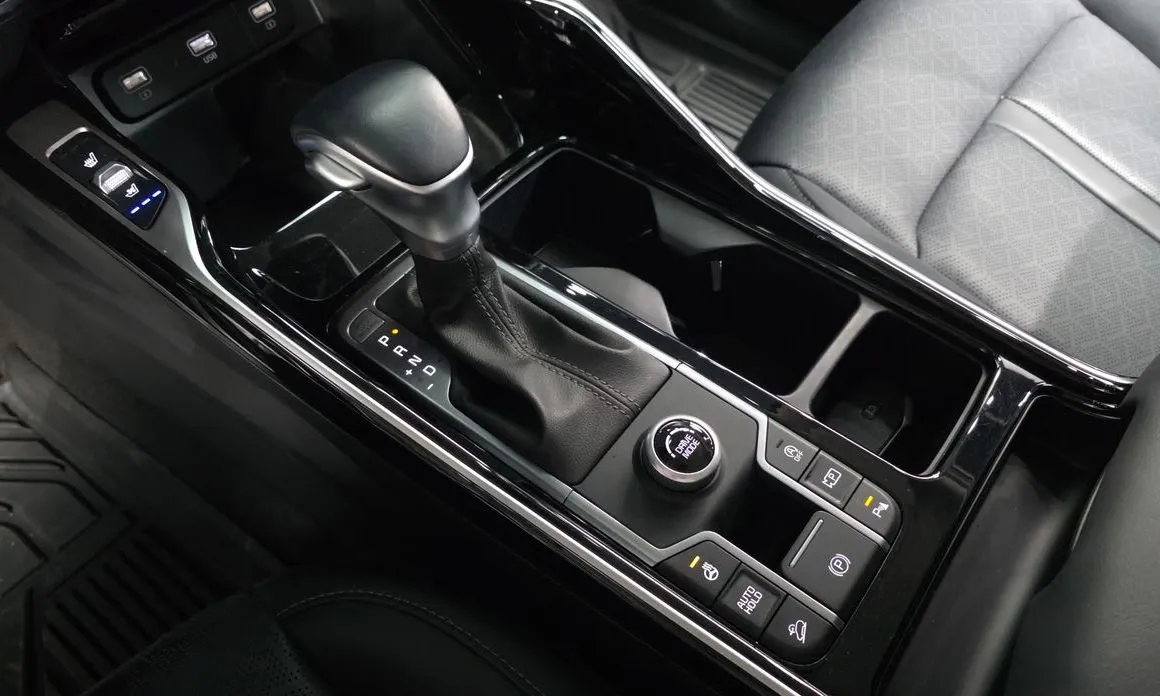 Kia Sorento — фото 9