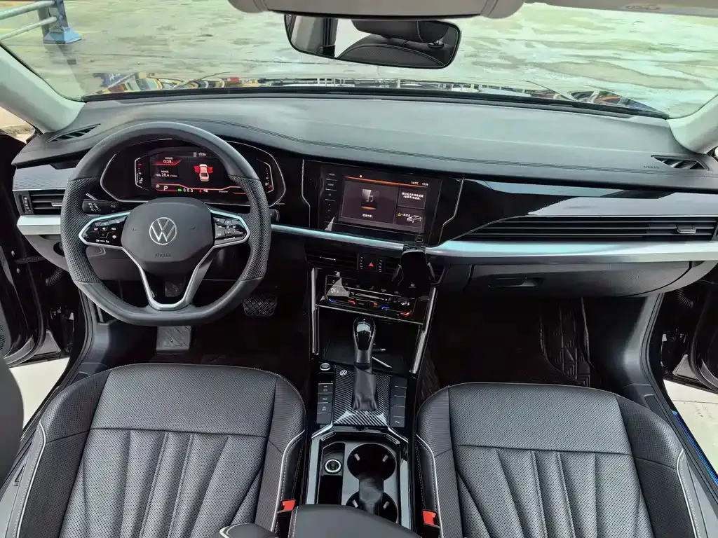 Volkswagen Passat 2024 из CN, фото 10