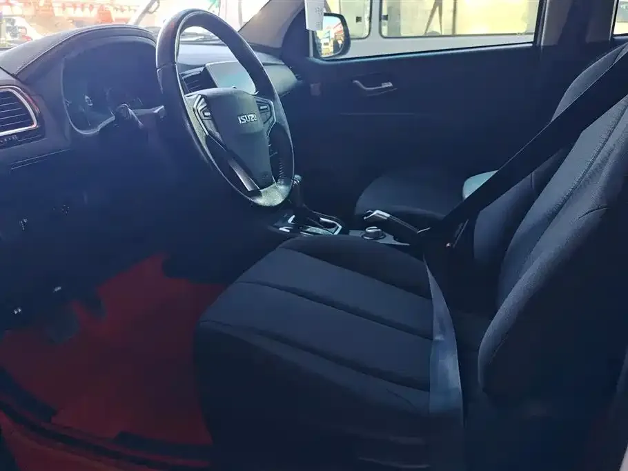 Isuzu Lingtuo 2021 из CN, фото 2