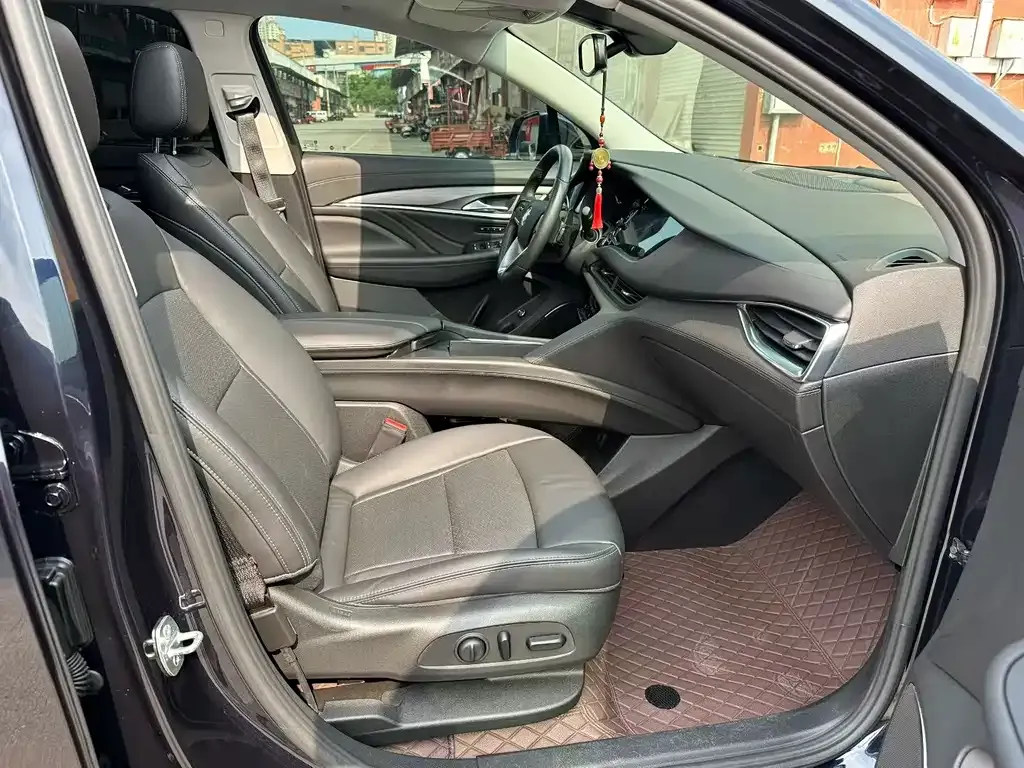 Buick Enclave 2023 из CN, фото 9