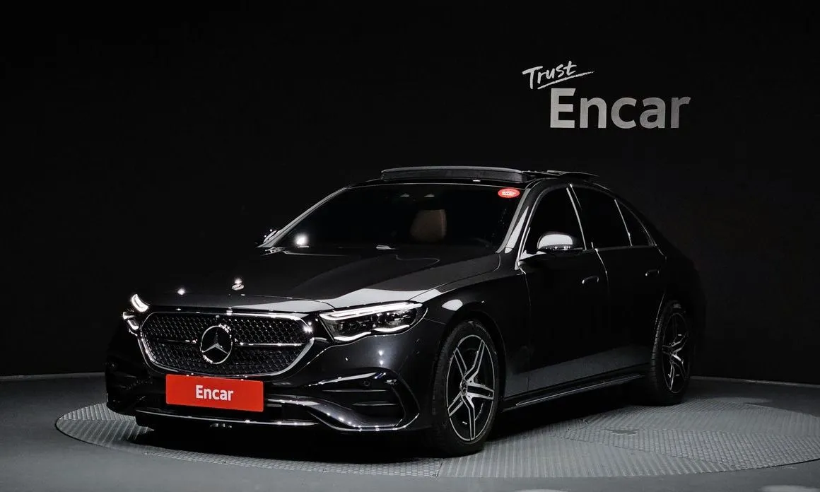 Mercedes-Benz E-Class — фото 1