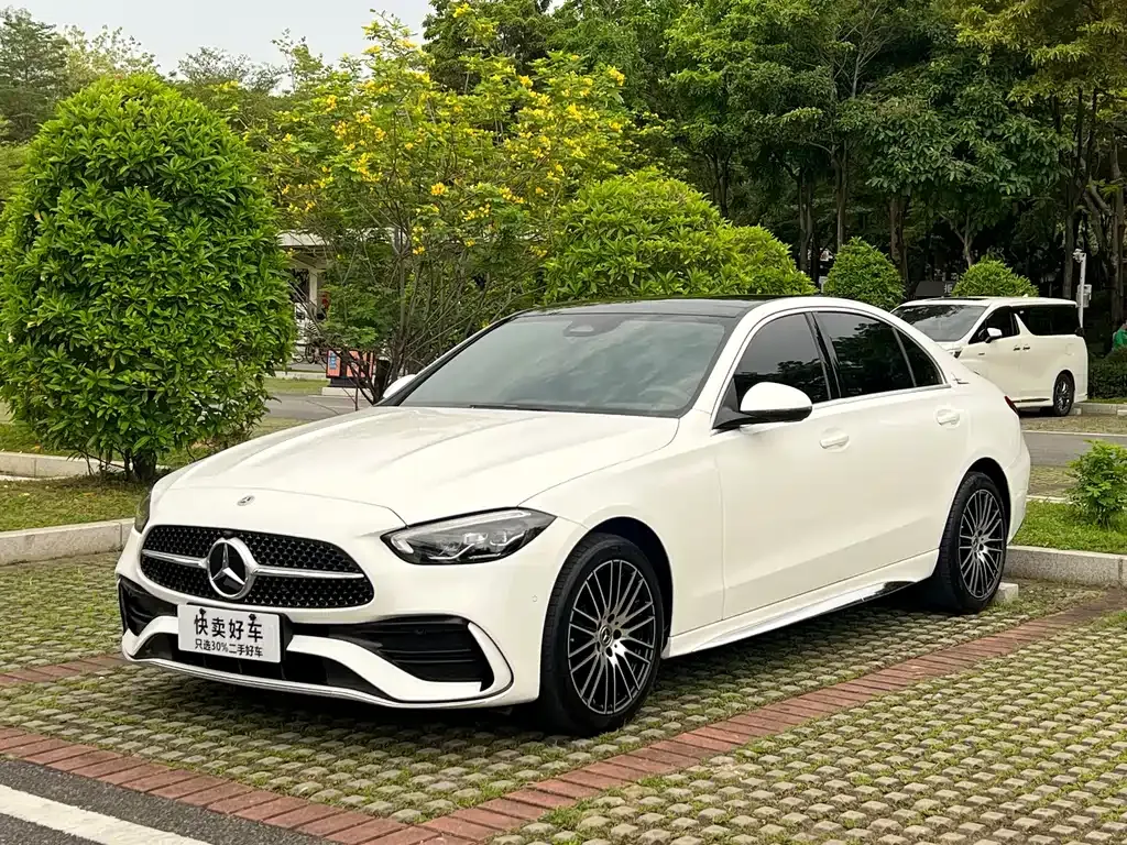 Mercedes-Benz C-Class — фото 1