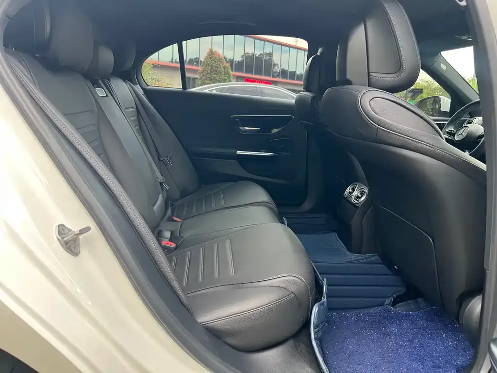 Mercedes-Benz C-Class — фото 4