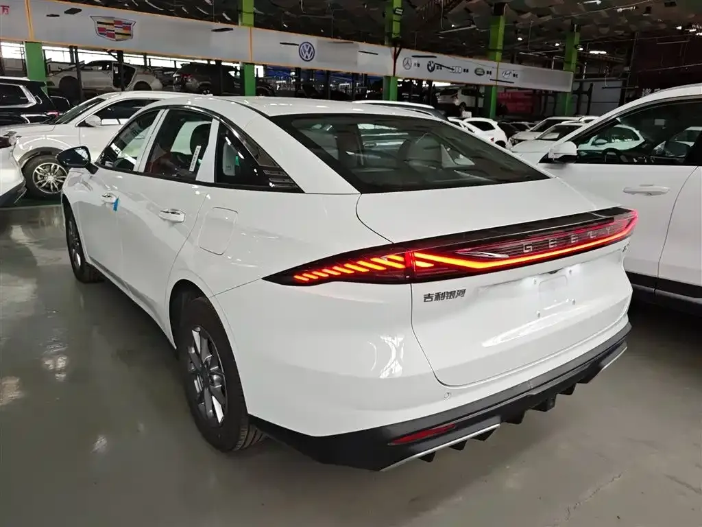 Geely Galaxy L6 2026 из CN, фото 4