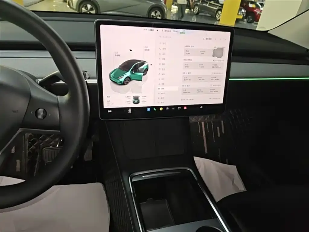 Tesla Model Y — фото 2