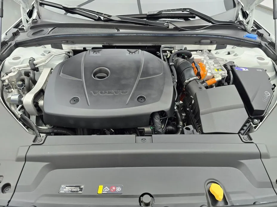 Volvo S90 2024 из KR, фото 7