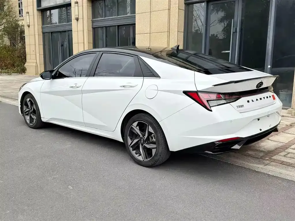 Hyundai Elantra 2022 из CN, фото 5