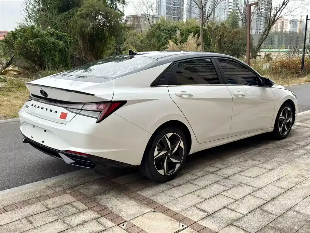 Hyundai Elantra 2022 из CN, фото 9