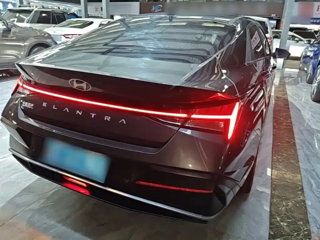 Hyundai Elantra 2025 из CN, фото 2