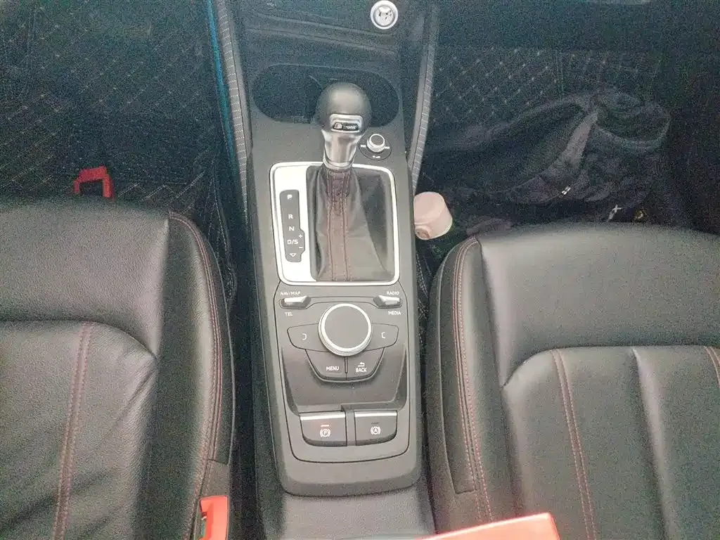Audi Q2L 2022 из CN, фото 7
