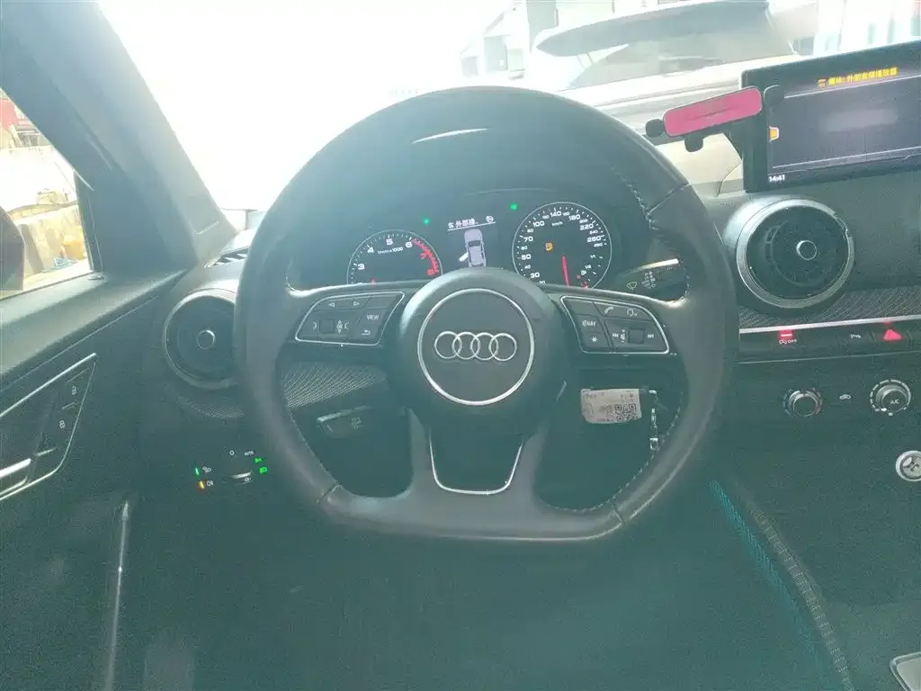 Audi Q2L 2022 из CN, фото 2