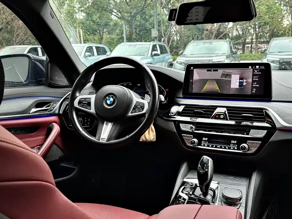 BMW 5 Series — фото 10