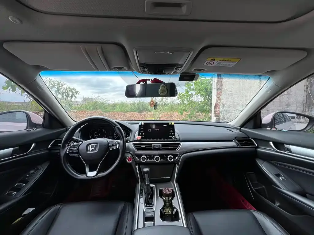 Honda Accord — фото 4