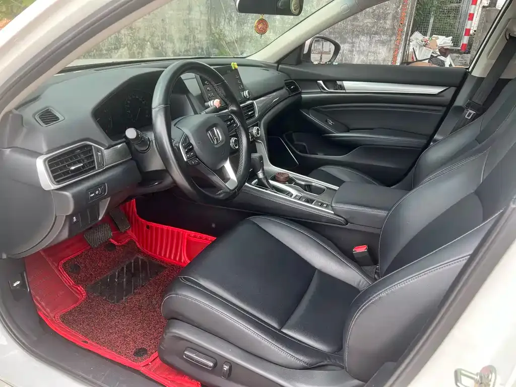 Honda Accord — фото 6