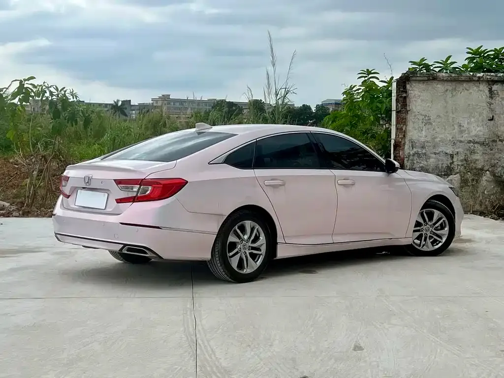 Honda Accord — фото 5
