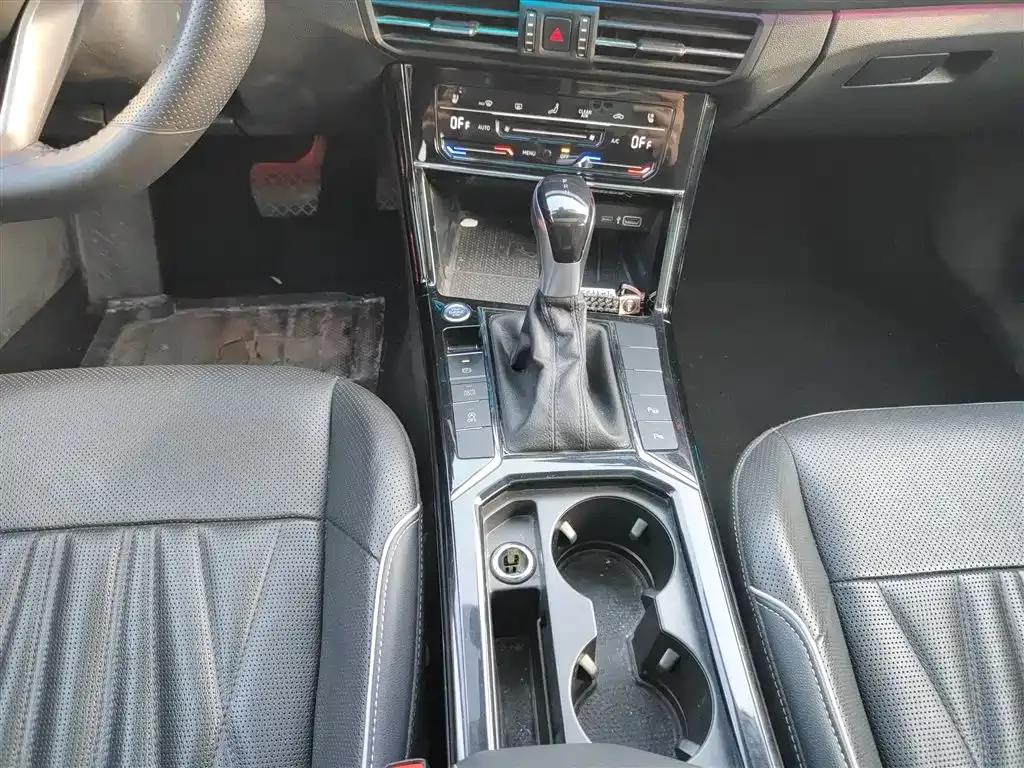 Volkswagen Passat — фото 6