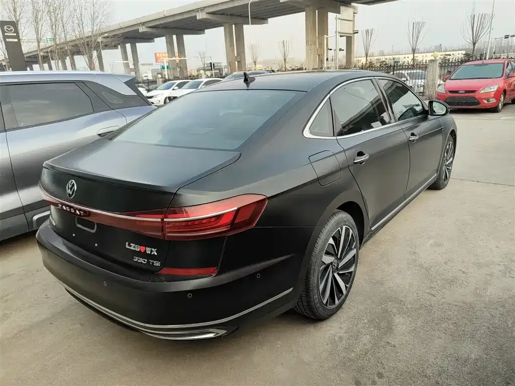 Volkswagen Passat — фото 9