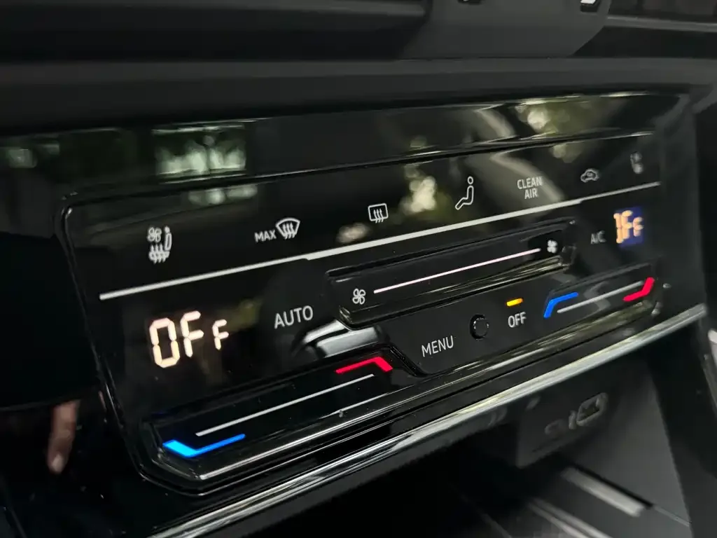 Volkswagen Passat 2022 из CN, фото 3