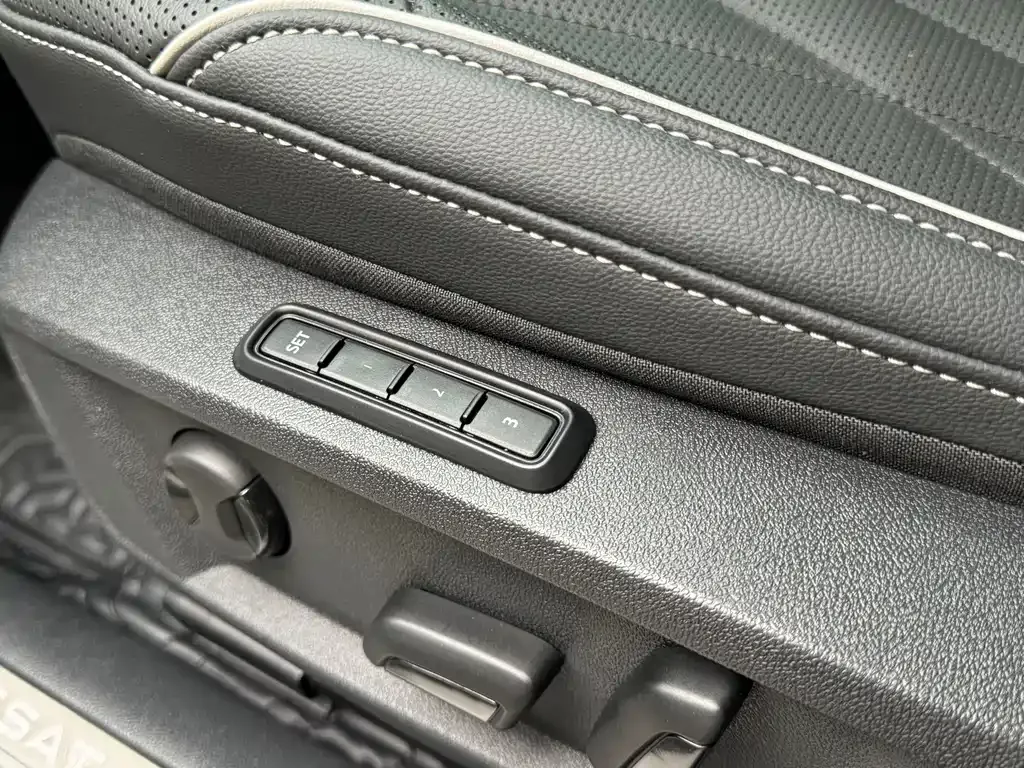 Volkswagen Passat 2022 из CN, фото 7